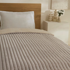 Karaca Stripe Sherpa Einzelbettdecke Grau, 150 × 200 cm