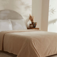 Karaca Leaves Bettdecke für Doppelbett Ecru, 200 × 220 cm