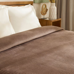 Karaca Chloe Tagesdecke für Doppelbett Braun, 230 × 240 cm