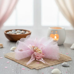 Figurine décorative magnétique « Bébé en voiture – Rose »