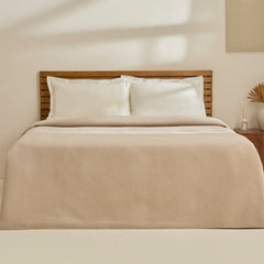 Karaca Chloe Tagesdecke für Doppelbett Beige, 230 × 240 cm