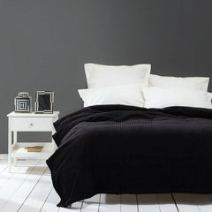 Karaca Home Joena Einzeldecke Schwarz, 150 × 220 cm