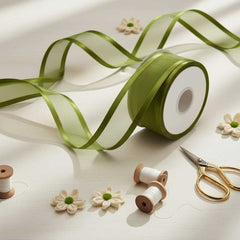 Ruban satin organza vert olive – 25 mm de largeur (prix au mètre)